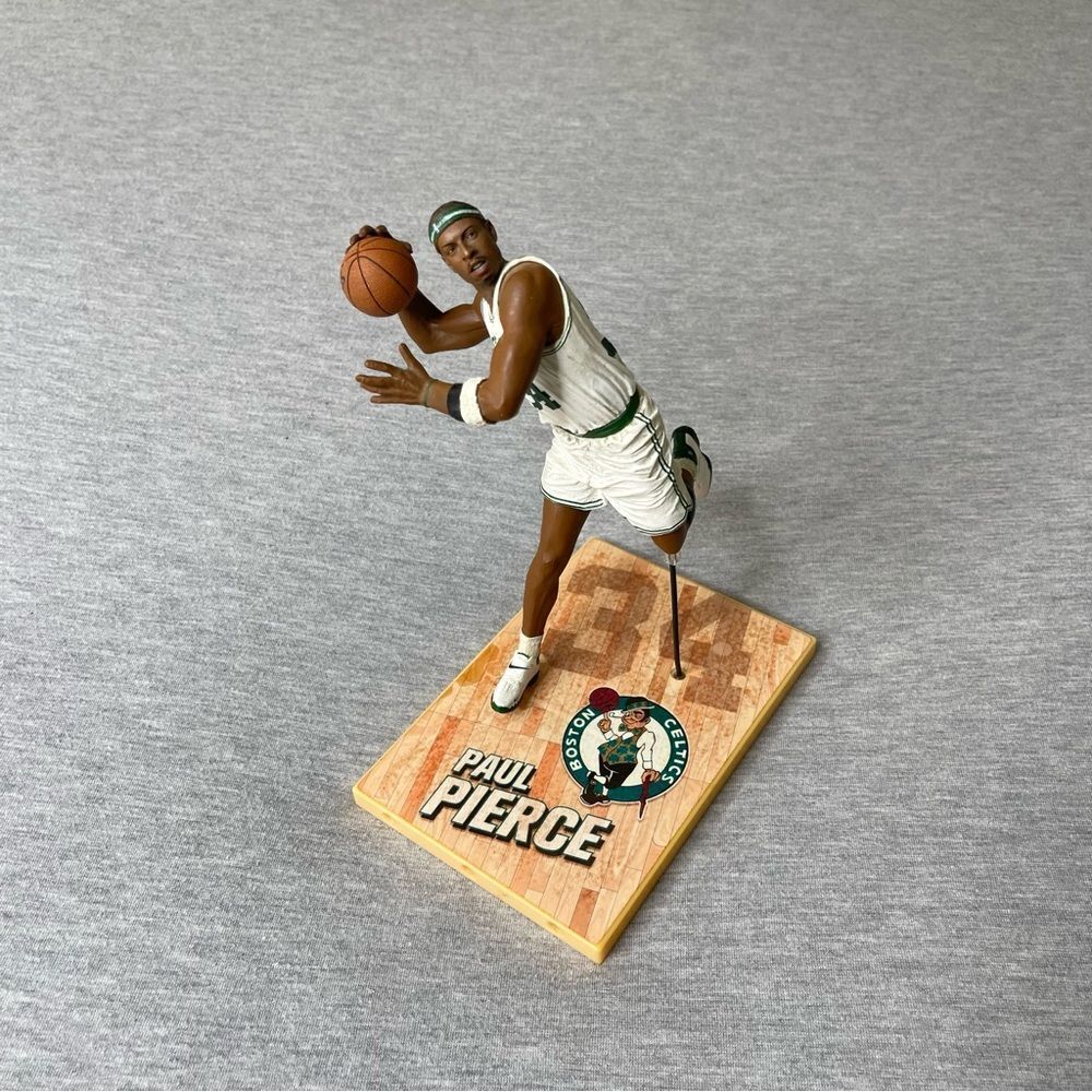NBA McFarlane Boston Celtics Paul Pierce #34 Action Figure